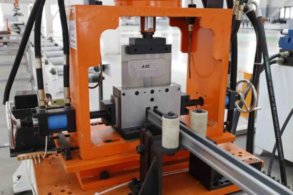 solar-bracket-panel-roll-forming-machine