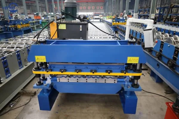 double-lawyer-roll-forming-machine