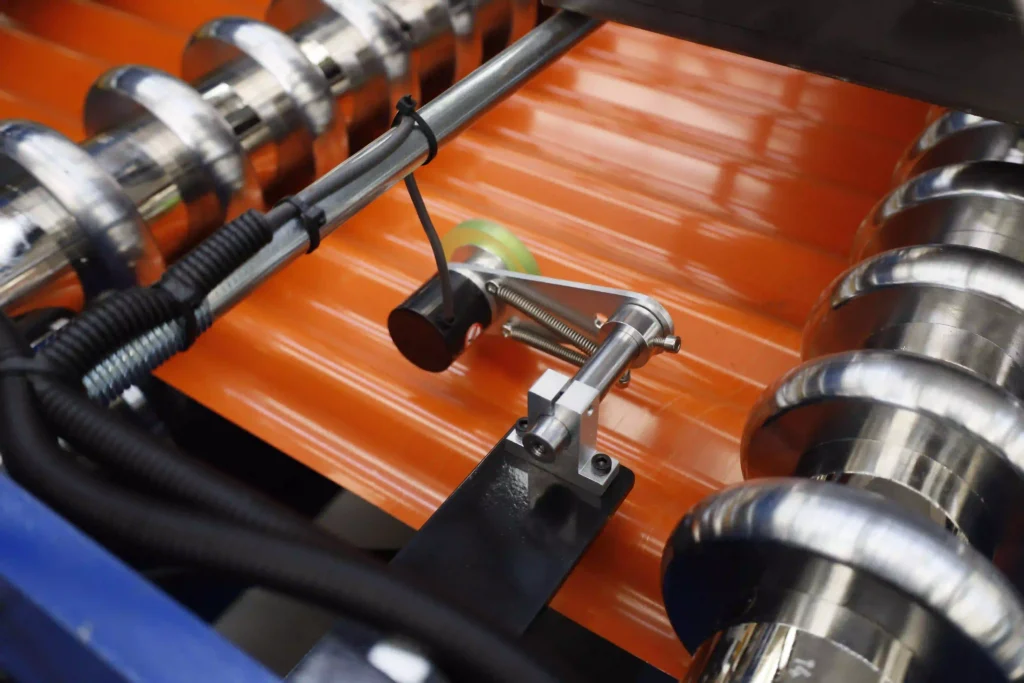 corrugated-roll-forming-machine